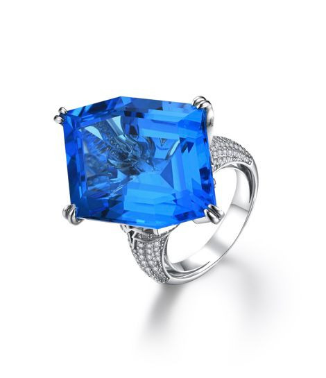 Cocktail Blue Topaz and Diamond Ring / PK-73R/MTOR